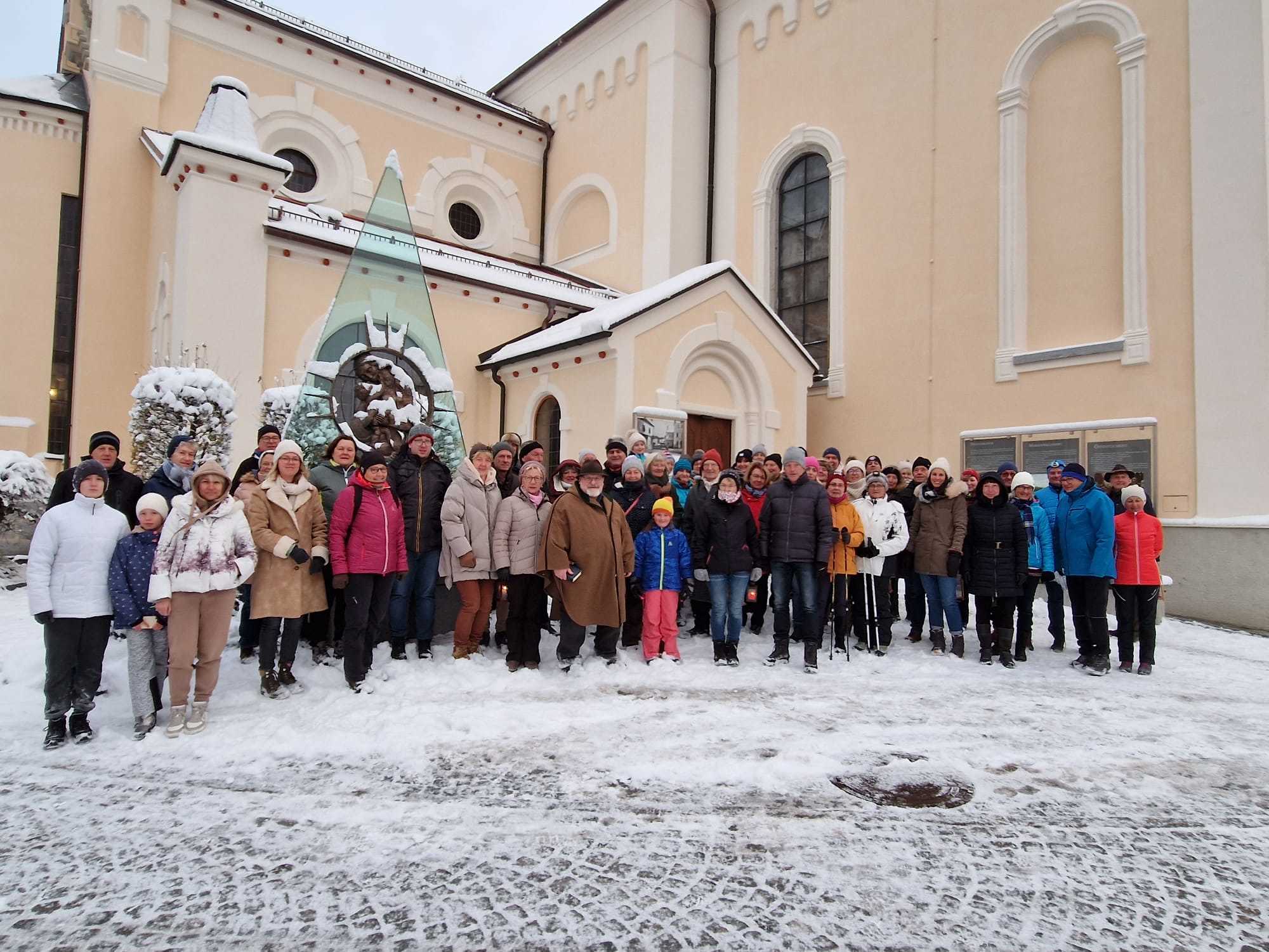 Segen vor der Kirche