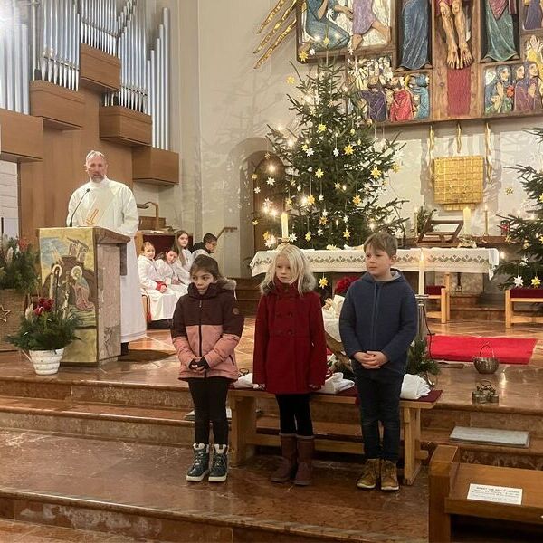 Neue Ministrant:innen in Maria Schmolln