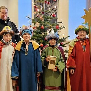 Die Sternsinger unterwegs.
