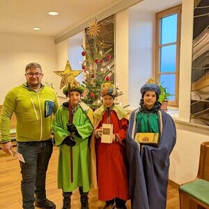 Die Sternsinger unterwegs.