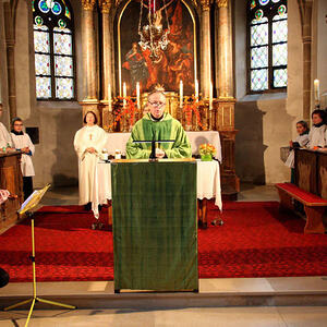 Familienmesse mit Ministrantenaufnahme am 17.11.2013