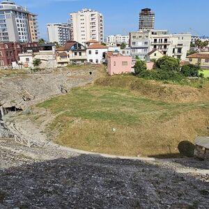 Amphitheater in Durres aus 200 v. Chr.: bot bis zu 20.000 Menschen Platz