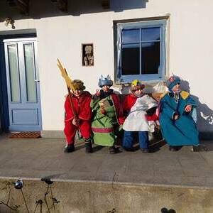 Die Sternsinger unterwegs.