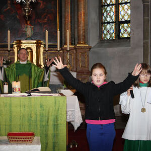 Familienmesse mit Kindersegnung