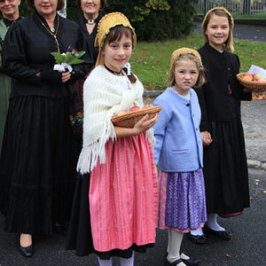Festzug mit der Erntekrone