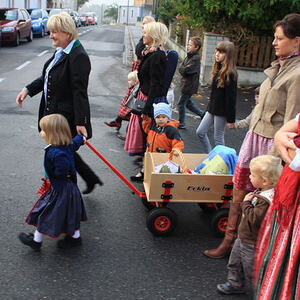 Festzug mit der Erntekrone